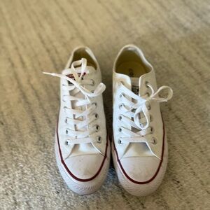 White converse all star